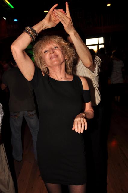 min 2010 10 10 station danse 196